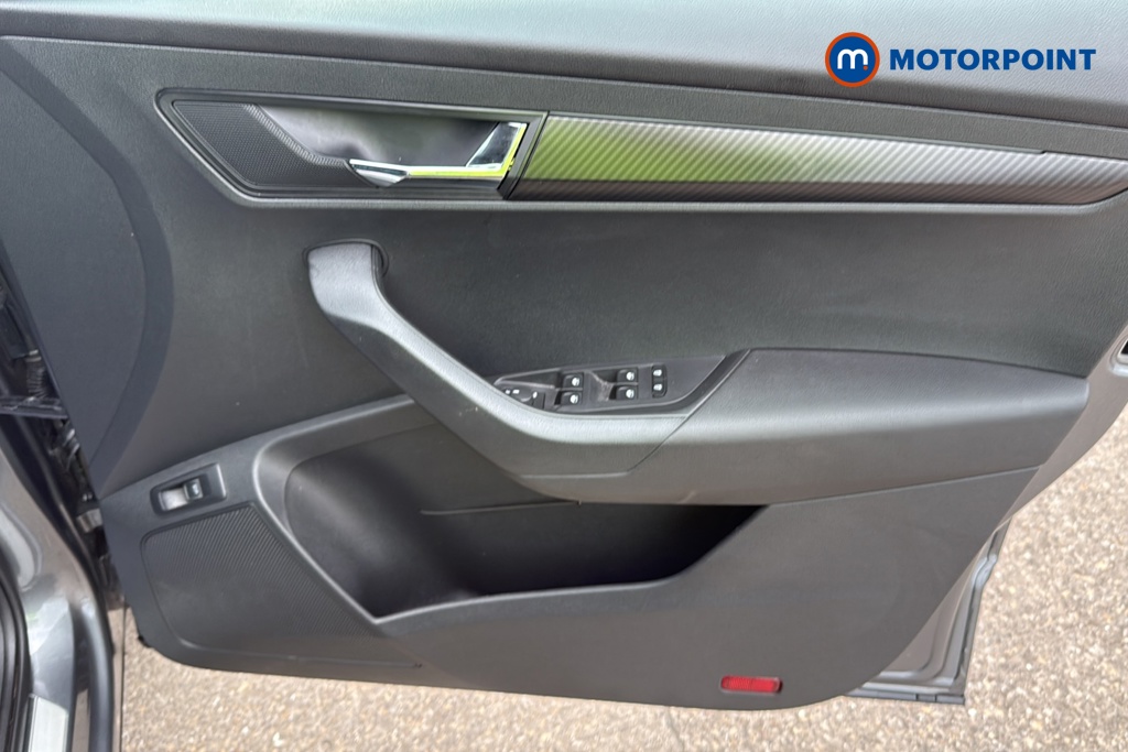 Skoda Karoq Sportline Manual Petrol SUV - Stock Number (1680619) - 18th supplementary image