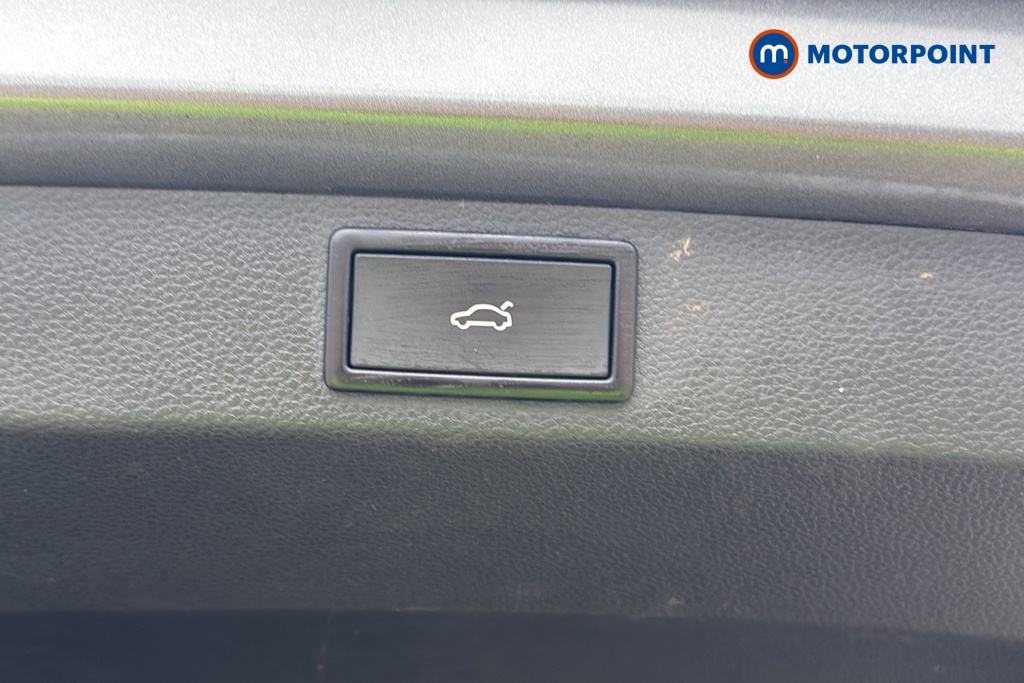 Skoda Karoq Sportline Manual Petrol SUV - Stock Number (1680619) - 35th supplementary image