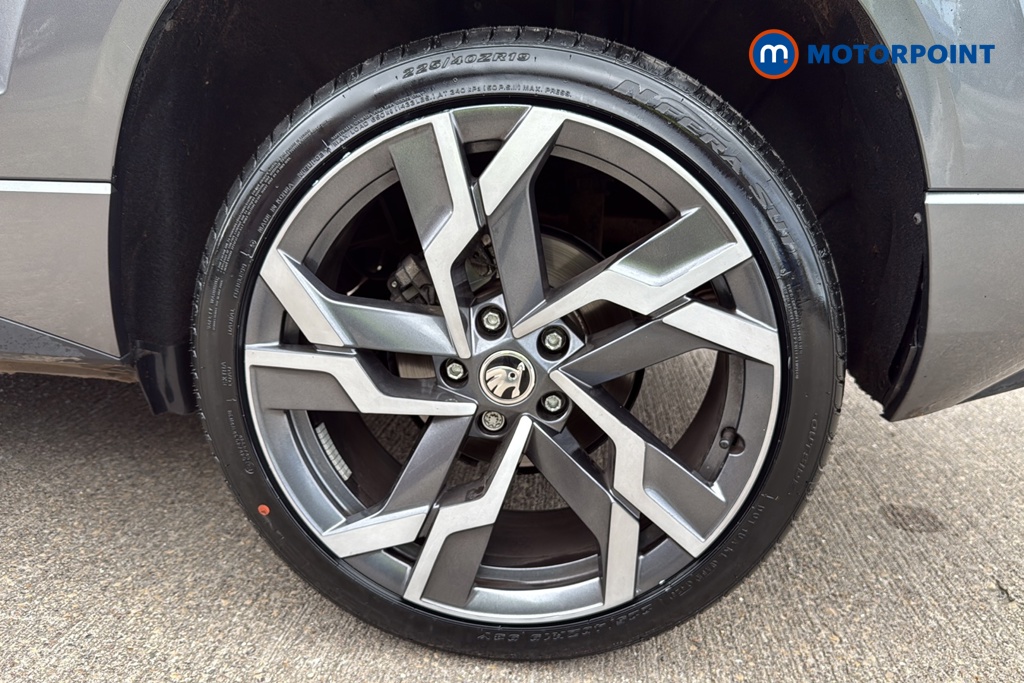 Skoda Karoq Sportline Manual Petrol SUV - Stock Number (1680619) - 45th supplementary image