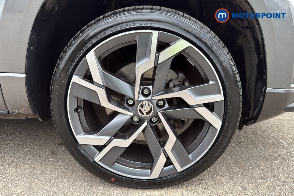 Skoda Karoq Sportline Manual Petrol SUV - Stock Number (1680619) - 47th supplementary image