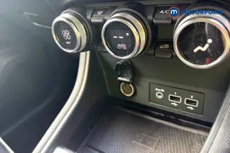 Renault Captur S Edition Manual Petrol SUV - Stock Number (1680715) - 12th supplementary image