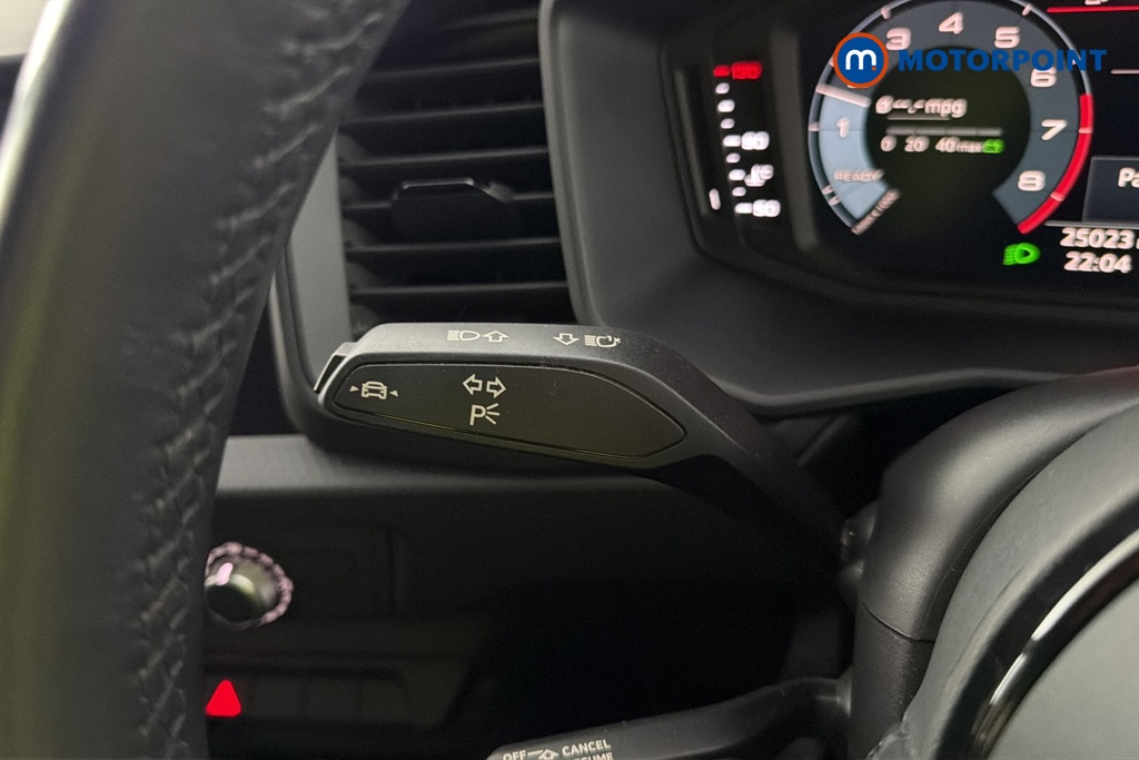 Audi A1 Technik Manual Petrol Hatchback - Stock Number (1681400) - 5th supplementary image