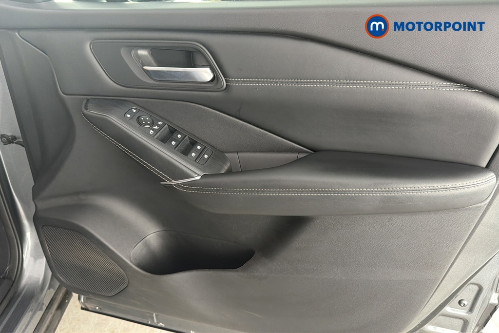 Nissan Qashqai N-Connecta Automatic Petrol SUV - Stock Number (1681539) - 18th supplementary image