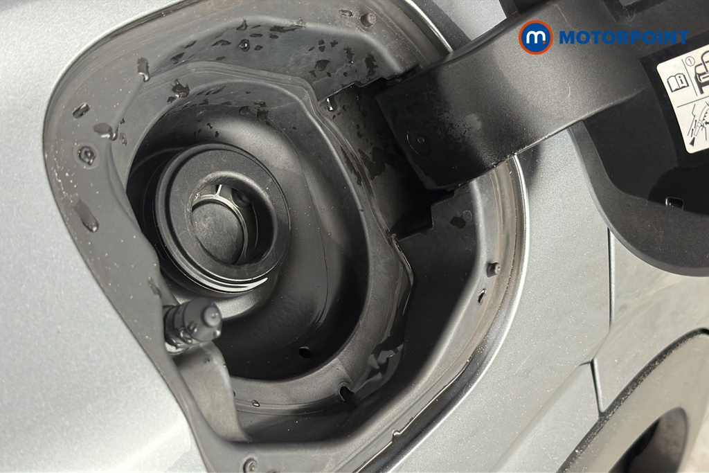 Nissan Qashqai N-Connecta Automatic Petrol SUV - Stock Number (1681539) - 41st supplementary image