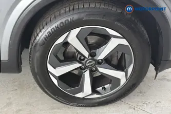 Nissan Qashqai N-Connecta Automatic Petrol SUV - Stock Number (1681539) - 47th supplementary image