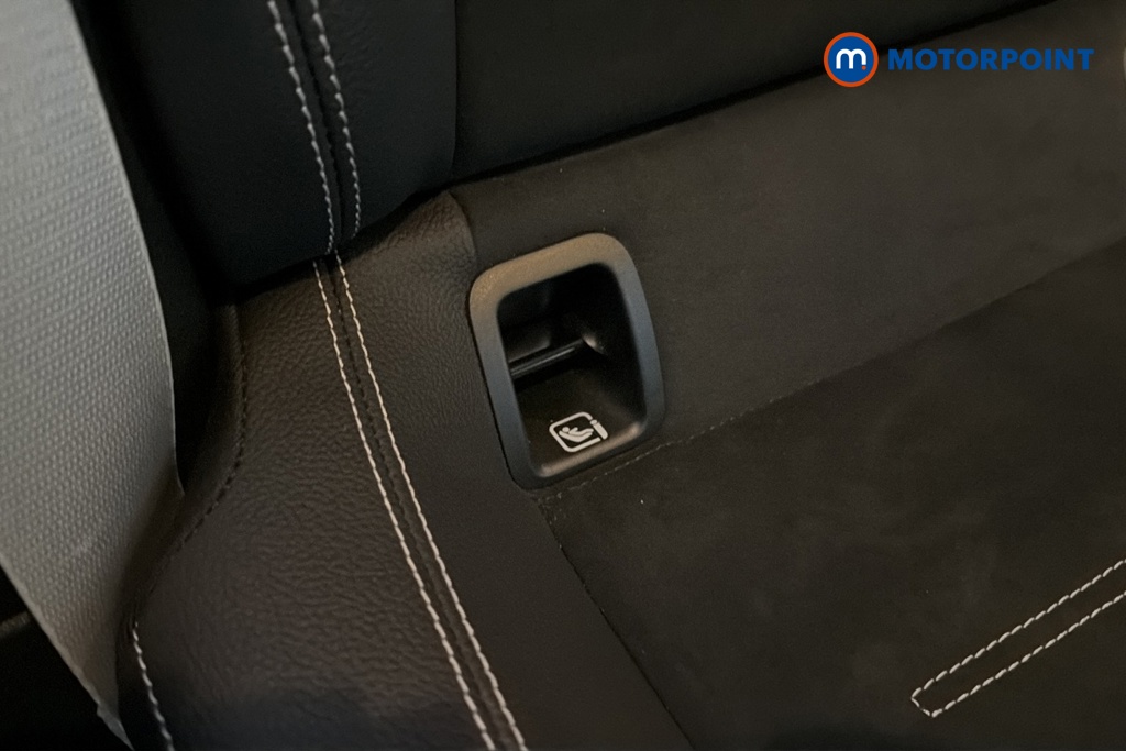 Mercedes-Benz CLA Amg Line Automatic Petrol Coupe - Stock Number (1681608) - 27th supplementary image