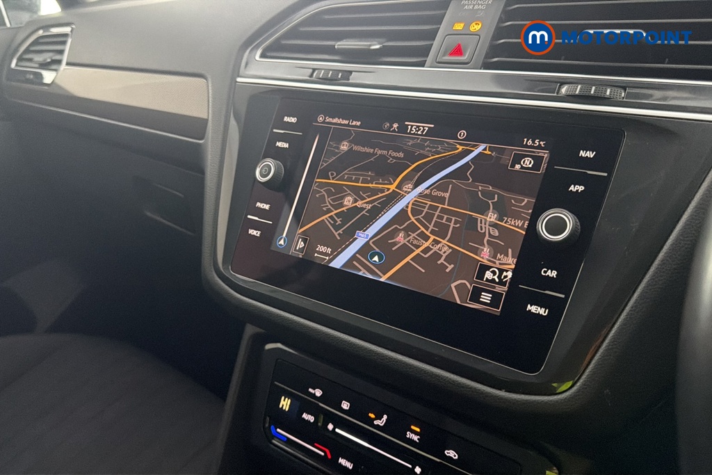 Volkswagen Tiguan Allspace Life Automatic Petrol SUV - Stock Number (1682185) - 9th supplementary image