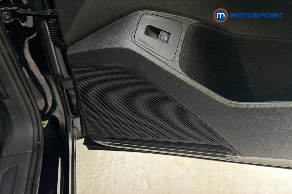 Volkswagen Tiguan Allspace Life Automatic Petrol SUV - Stock Number (1682185) - 21st supplementary image