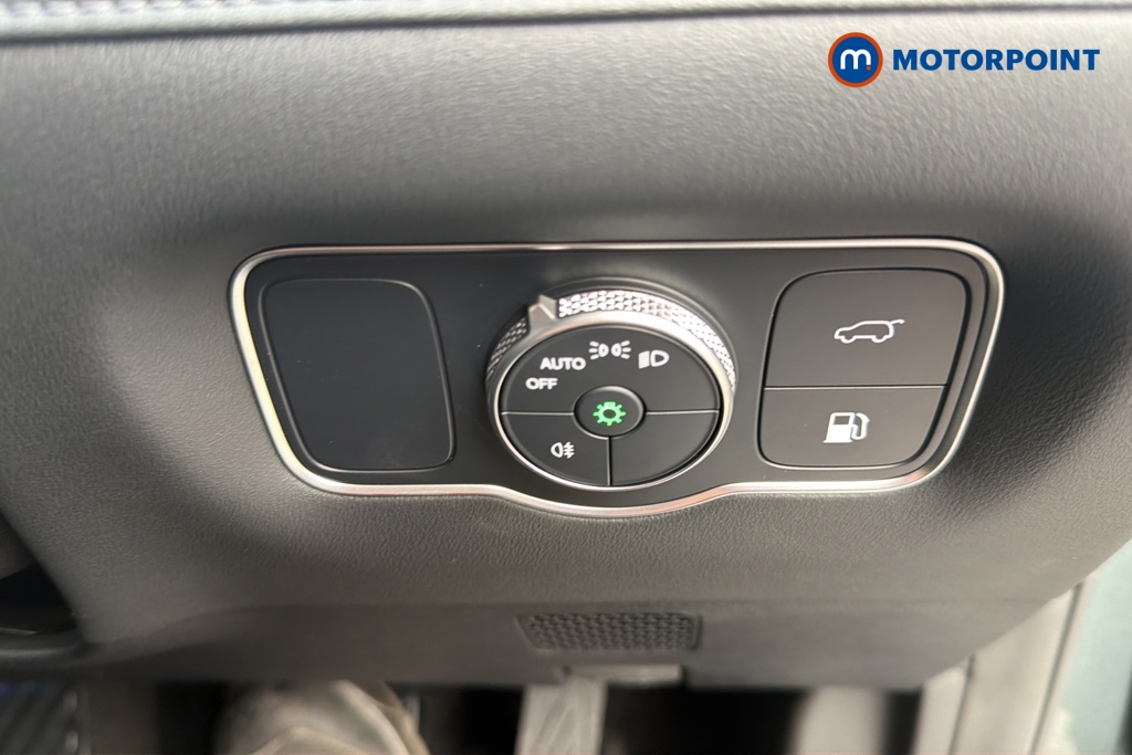 Chery Tiggo 8 Summit Automatic Petrol Plug-In Hybrid SUV - Stock Number (1682782) - 11th supplementary image
