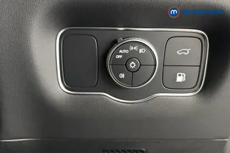 Chery Tiggo 8 Summit Automatic Petrol Plug-In Hybrid SUV - Stock Number (1682802) - 11th supplementary image