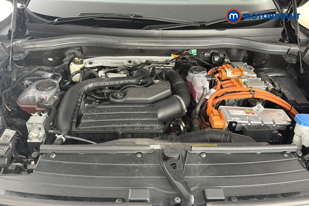 Volkswagen Tiguan R-Line Automatic Petrol Plug-In Hybrid SUV - Stock Number (1682853) - 48th supplementary image