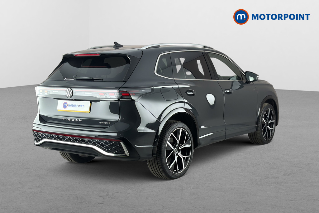 Volkswagen Tiguan R-Line Automatic Petrol Plug-In Hybrid SUV - Stock Number (1682853) - Passenger side rear corner
