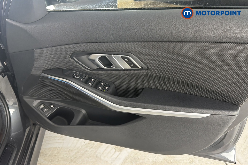BMW 3 Series Se Pro Automatic Petrol Plug-In Hybrid Estate - Stock Number (1682899) - 18th supplementary image