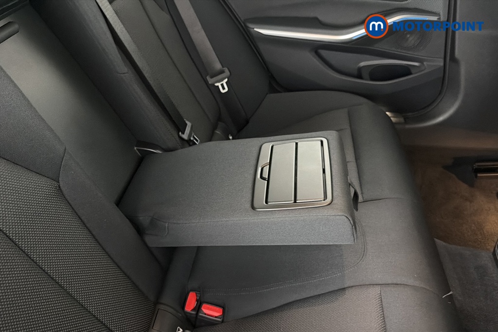 BMW 3 Series Se Pro Automatic Petrol Plug-In Hybrid Estate - Stock Number (1682899) - 26th supplementary image