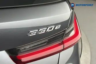 BMW 3 Series Se Pro Automatic Petrol Plug-In Hybrid Estate - Stock Number (1682899) - 36th supplementary image