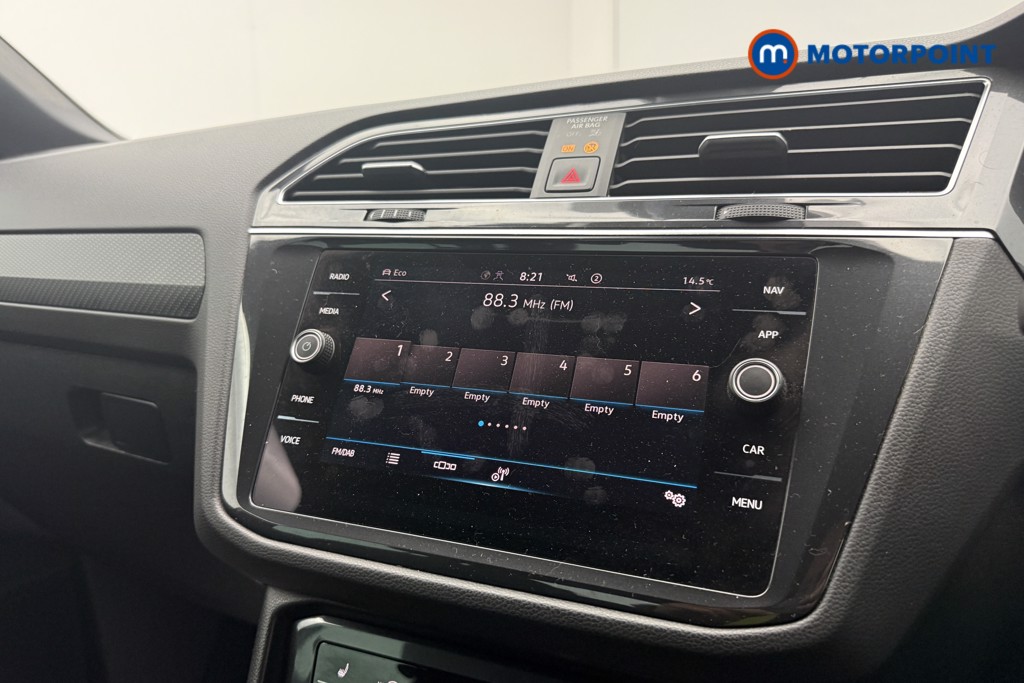 Volkswagen Tiguan R-Line Automatic Petrol SUV - Stock Number (1683129) - 12th supplementary image