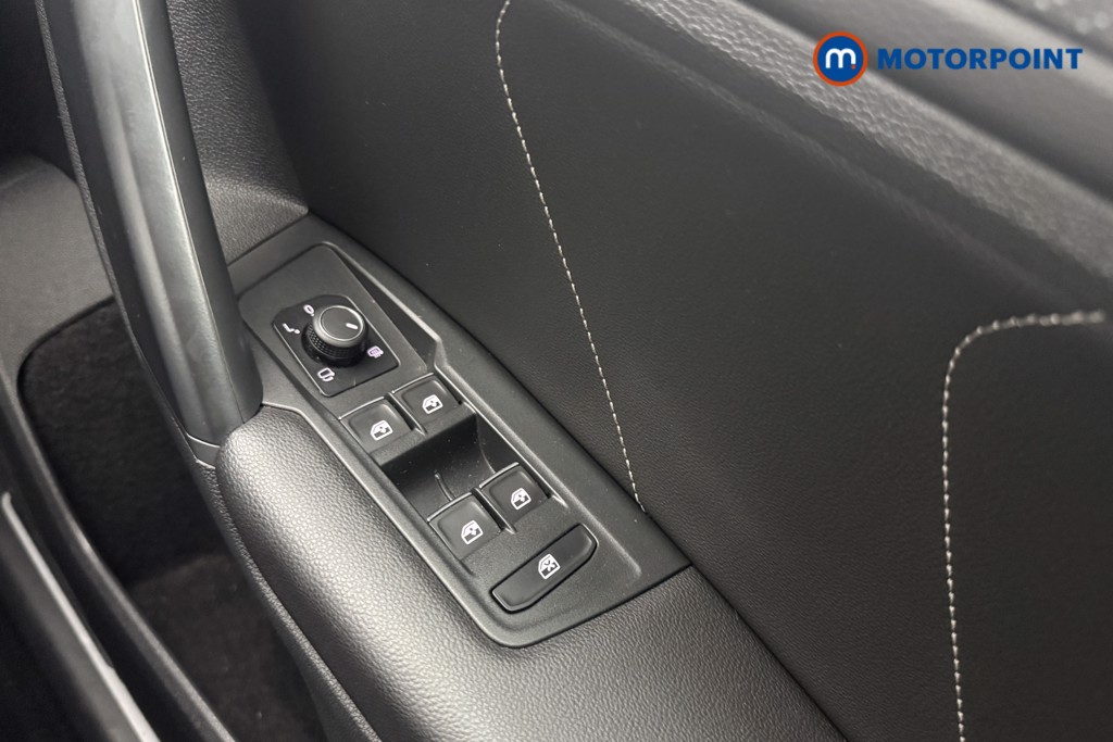 Volkswagen Tiguan R-Line Automatic Petrol SUV - Stock Number (1683129) - 19th supplementary image