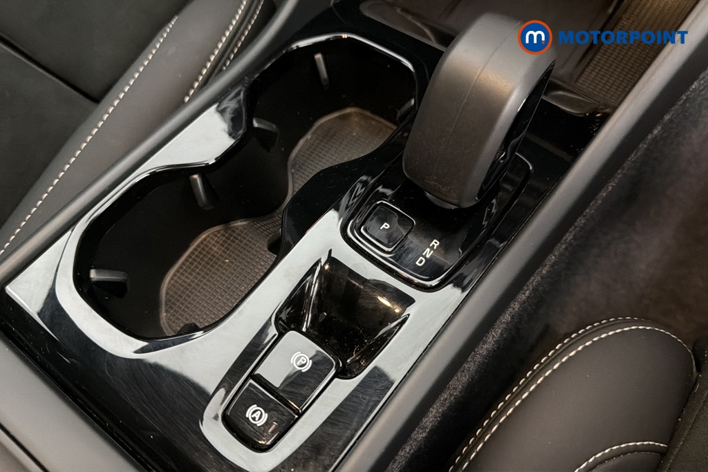 Volvo Xc40 Plus Black Edition Automatic Petrol SUV - Stock Number (1683257) - 16th supplementary image