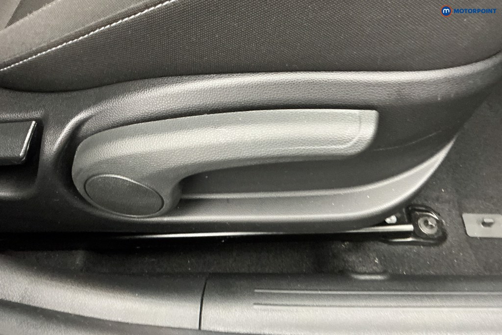 Hyundai I20 Tech Line Automatic Petrol Hatchback - Stock Number (1683282) - 25th supplementary image