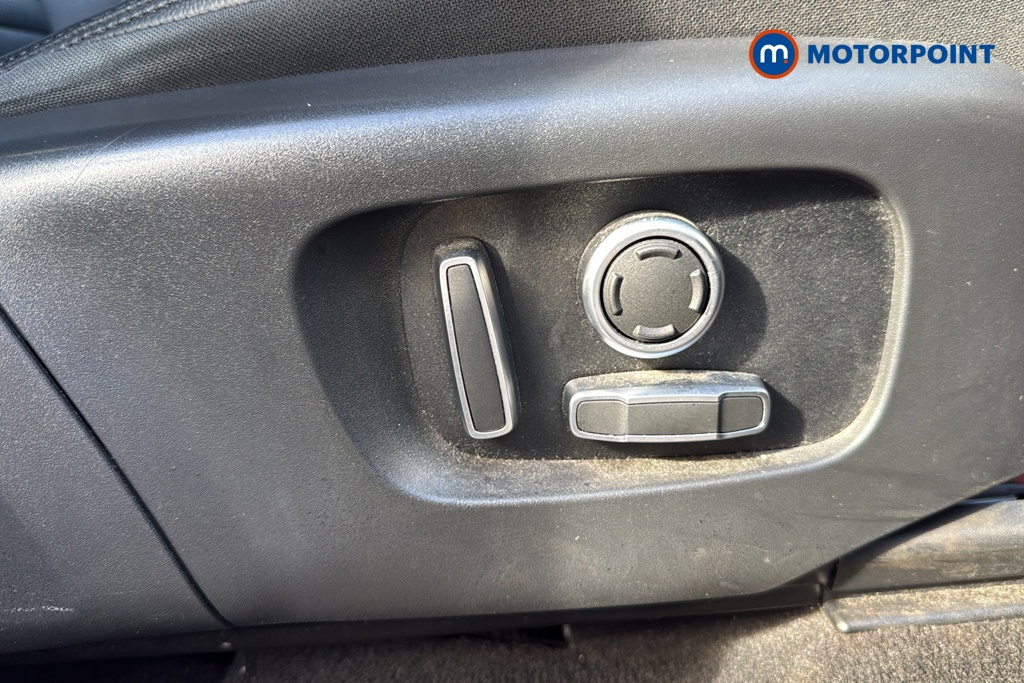 Land Rover Discovery Sport S Automatic Petrol SUV - Stock Number (1683880) - 23rd supplementary image