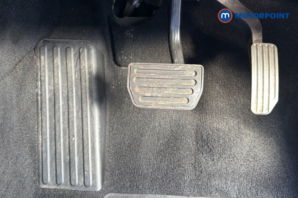 Land Rover Discovery Sport S Automatic Petrol SUV - Stock Number (1683880) - 24th supplementary image