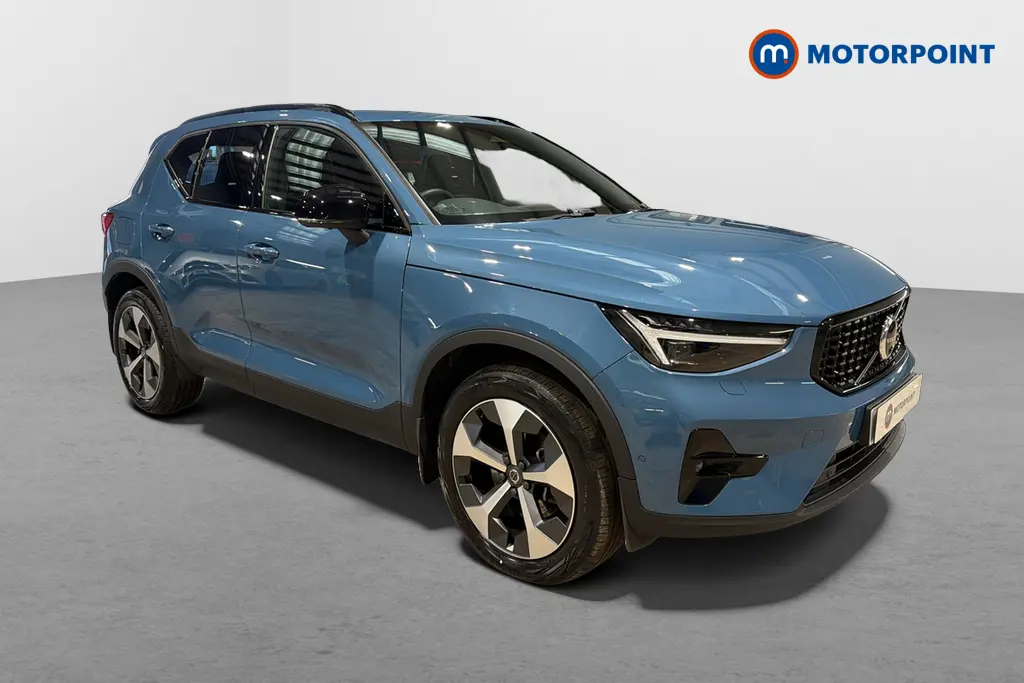 2023 Volvo XC40