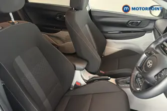 Hyundai I20 Tech Line Automatic Petrol Hatchback - Stock Number (1684696) - 22nd supplementary image