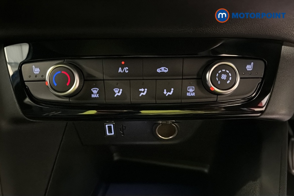 Vauxhall Corsa YES Manual Petrol Hatchback - Stock Number (1639767) - 12th supplementary image