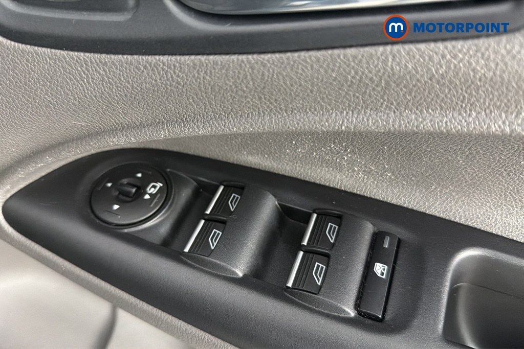 Ford Grand Tourneo Connect Titanium Manual Diesel People Carrier - Stock Number (1646566) - 19th supplementary image