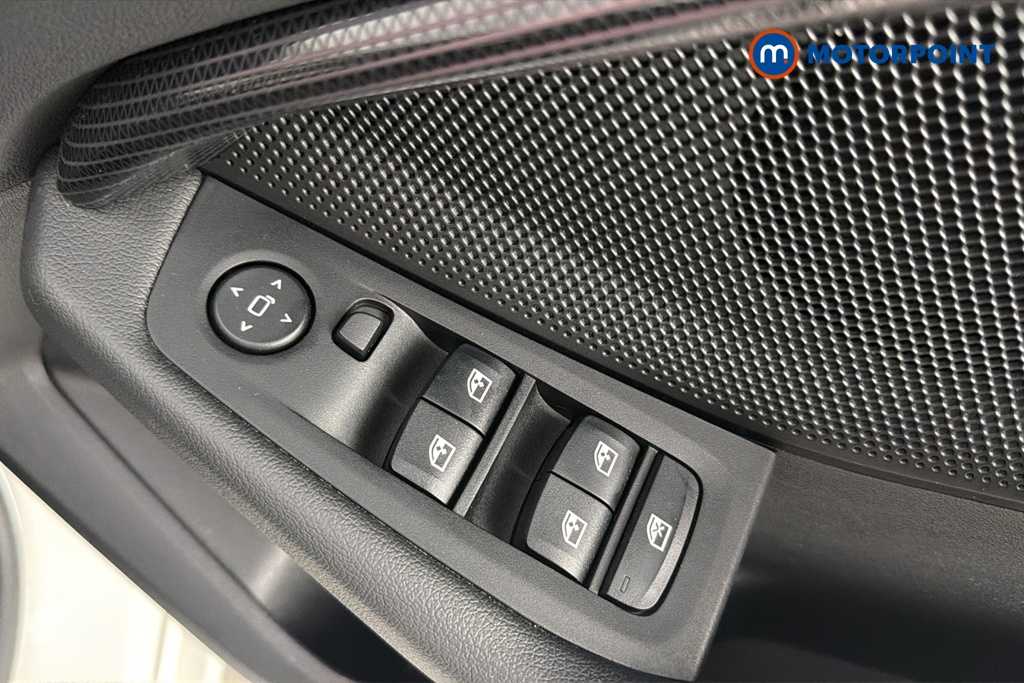 BMW 1 Series Sport Automatic Petrol Hatchback - Stock Number (1670092) - 19th supplementary image
