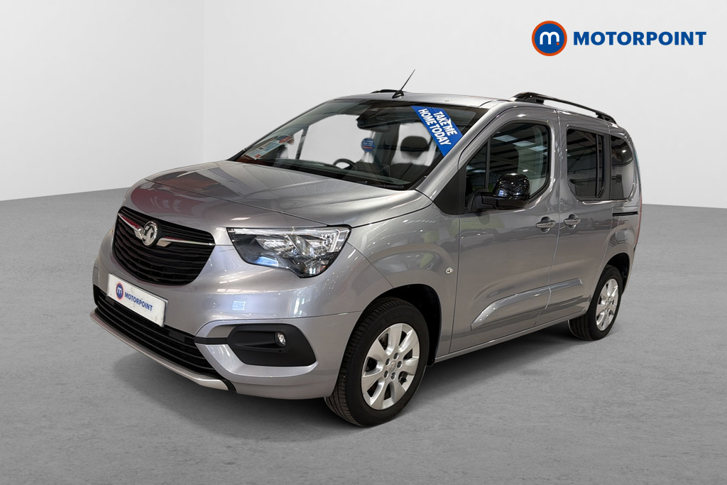 Vauxhall Combo Life Elite Automatic Diesel People Carrier - Stock Number (1671120) - Passenger side front corner