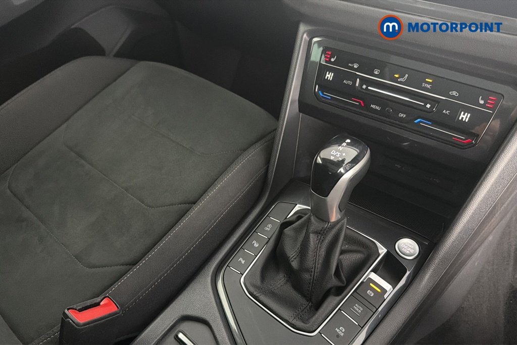 Volkswagen Tiguan Elegance Automatic Petrol SUV - Stock Number (1681615) - 15th supplementary image
