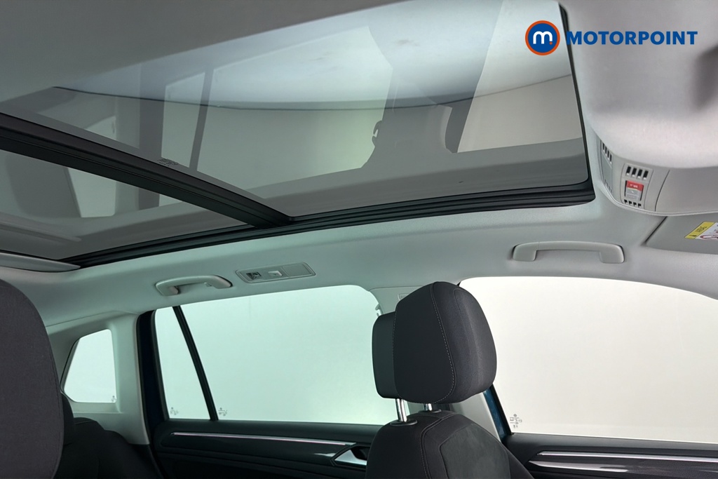 Volkswagen Tiguan Elegance Automatic Petrol SUV - Stock Number (1681615) - 20th supplementary image