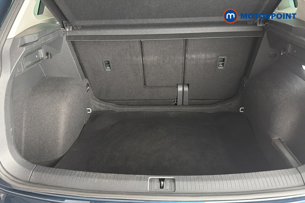 Volkswagen Tiguan Elegance Automatic Petrol SUV - Stock Number (1681615) - 30th supplementary image