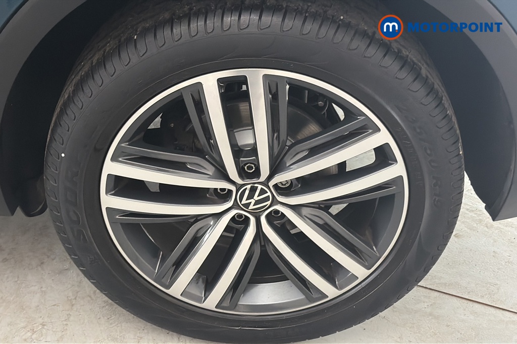 Volkswagen Tiguan Elegance Automatic Petrol SUV - Stock Number (1681615) - 45th supplementary image