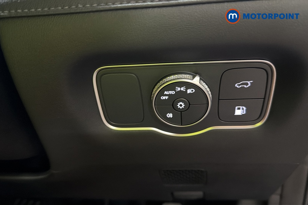 Chery Tiggo 8 Summit Automatic Petrol Plug-In Hybrid SUV - Stock Number (1682732) - 11th supplementary image