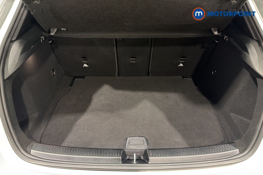 Mercedes-Benz A Class Amg Line Executive Edition Automatic Petrol Hatchback - Stock Number (1685228) - 30th supplementary image