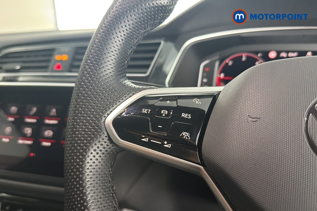 Volkswagen Tiguan R-Line Automatic Diesel SUV - Stock Number (1685309) - 4th supplementary image