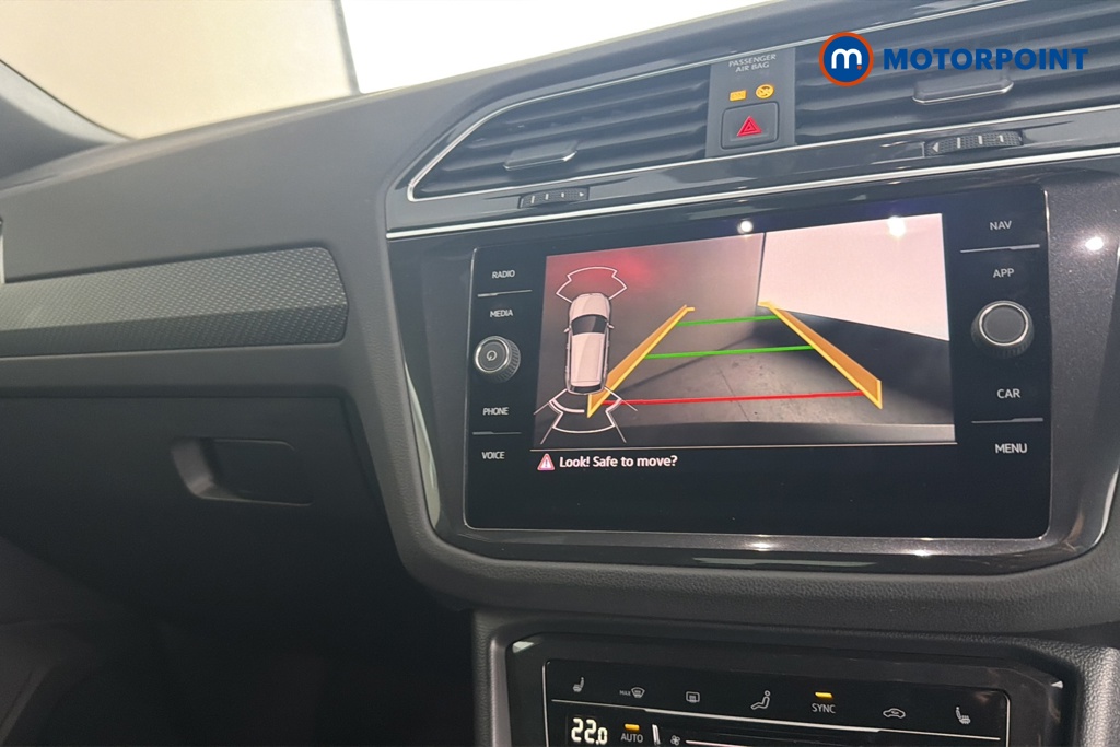 Volkswagen Tiguan R-Line Automatic Diesel SUV - Stock Number (1685309) - 13th supplementary image