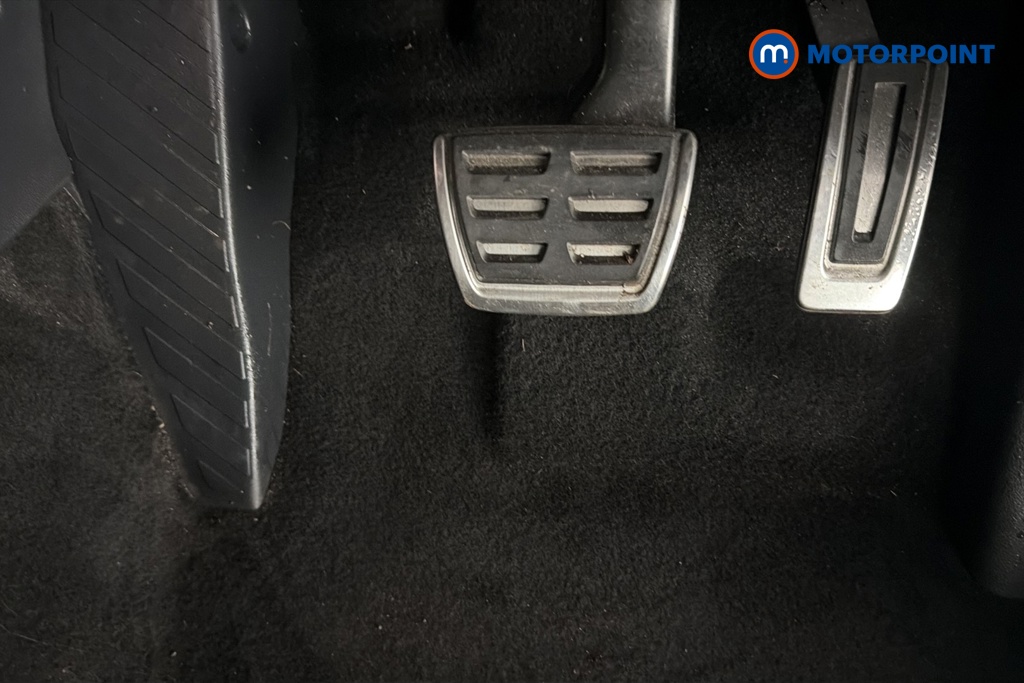 Volkswagen Tiguan R-Line Automatic Diesel SUV - Stock Number (1685309) - 24th supplementary image