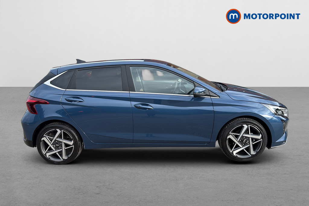 Hyundai I20 Tech Line Automatic Petrol Hatchback - Stock Number (1683594) - Passenger side
