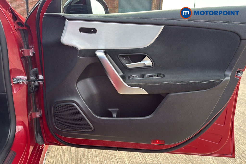 Mercedes-Benz A Class Amg Line Executive Edition Automatic Petrol Hatchback - Stock Number (1683715) - 18th supplementary image