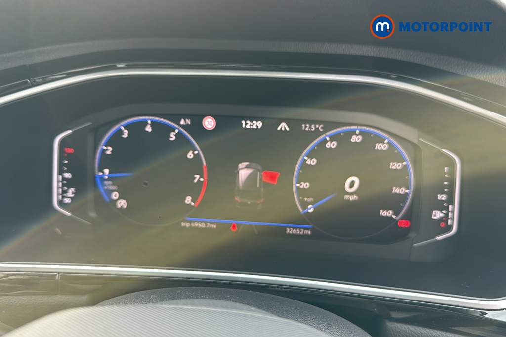 Volkswagen T-Roc R-Line Manual Petrol SUV - Stock Number (1684663) - 7th supplementary image