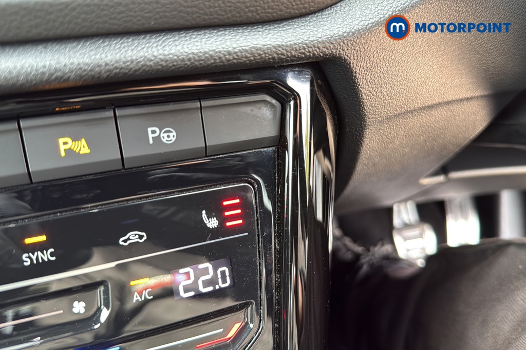Volkswagen T-Roc R-Line Manual Petrol SUV - Stock Number (1684663) - 14th supplementary image