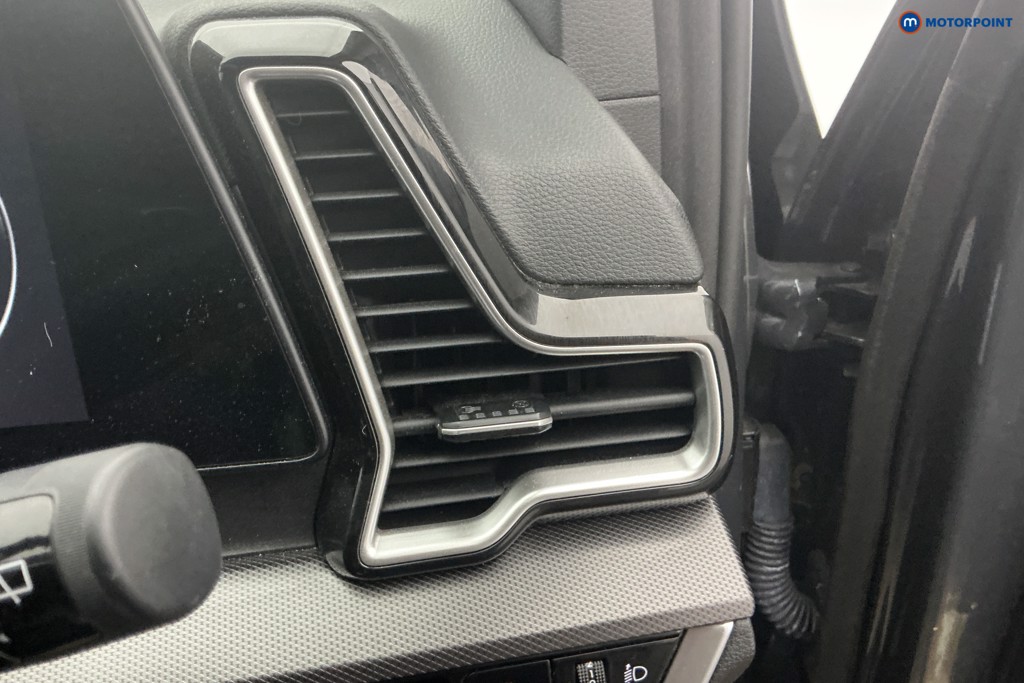 KIA Sportage 3 Automatic Petrol-Electric Hybrid SUV - Stock Number (1578744) - 19th supplementary image