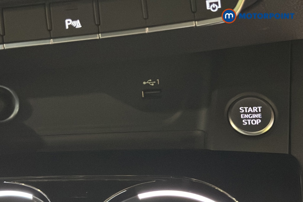 Audi A4 S Line Automatic Petrol Estate - Stock Number (1670163) - 994th supplementary image