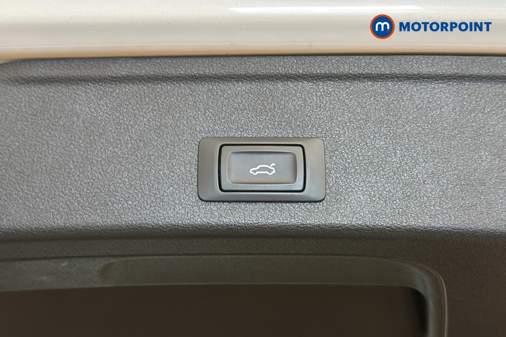 Audi A4 S Line Automatic Petrol Estate - Stock Number (1670163) - 35th supplementary image