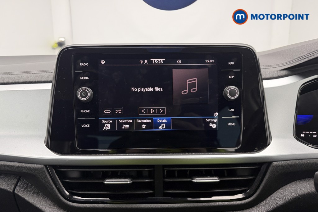 Volkswagen T-Roc Life Manual Petrol SUV - Stock Number (1670668) - 5th supplementary image