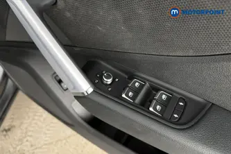 Audi Q2 S Line Manual Petrol SUV - Stock Number (1670689) - 19th supplementary image