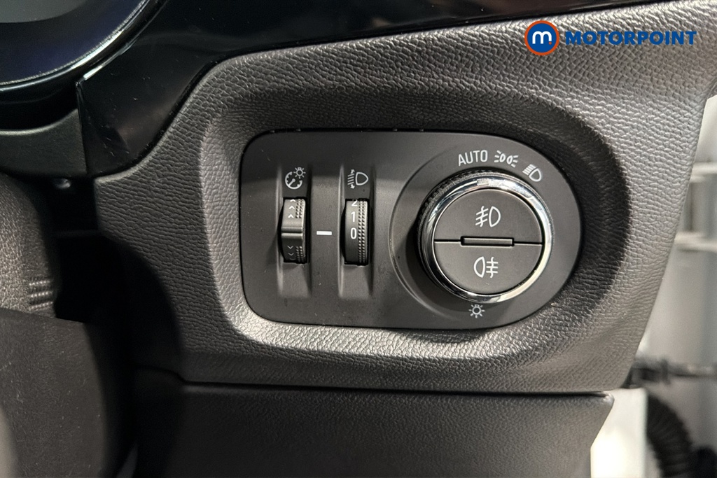 Vauxhall Corsa GS Manual Petrol Hatchback - Stock Number (1670863) - 11th supplementary image